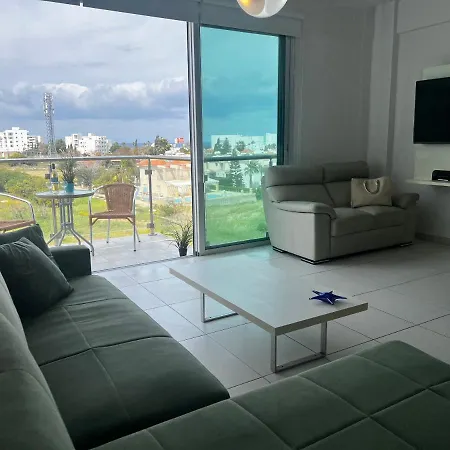 Sea Side And Pool Apartamento *