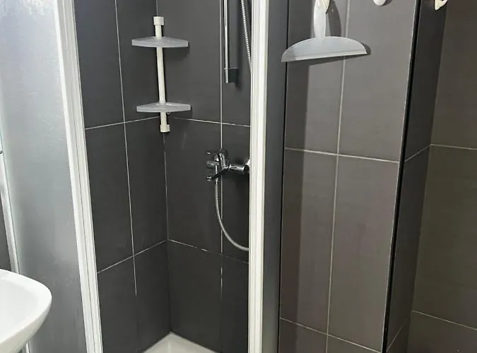 Sea Side And Pool 프로타라스